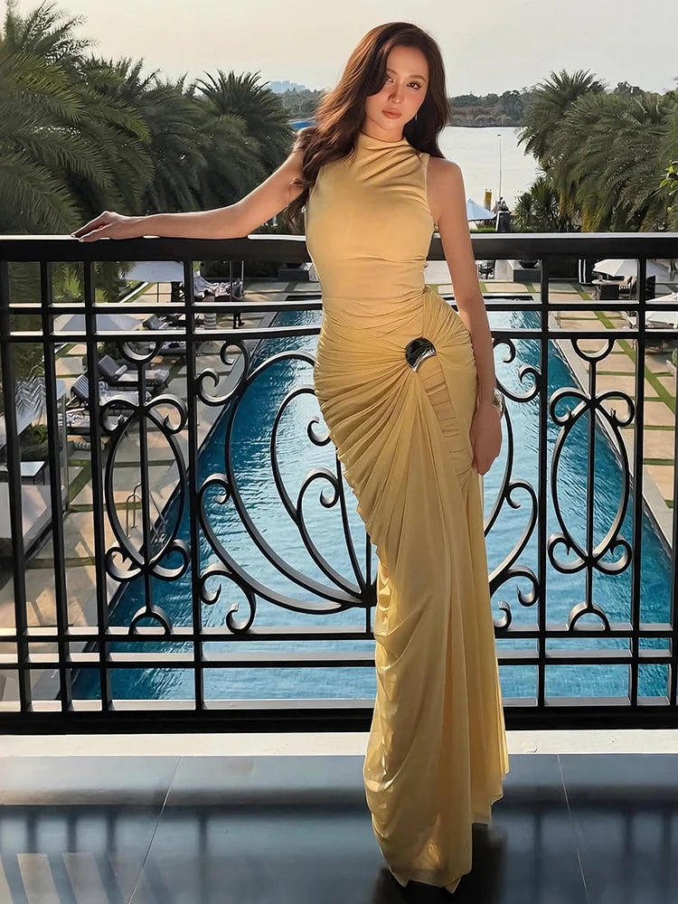 Metal Decoration Maxi Dress Women o-Neck Sleeveless Folds Skinny Elegant Fashion Summer Party Chic Vacation Vestidos