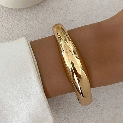 3 Styles Irregular Geometric Stackable Bracelets for Women Fashion Glossy Gold Color Spring Opening Bangle Party Jewelry