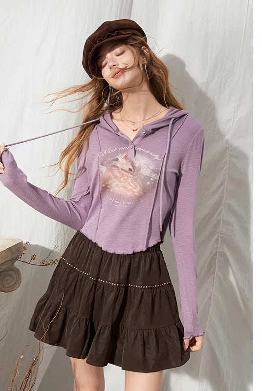 Women's Cropped Hooded Graphic Tee with Deer Print, Long Sleeve Casual Top for Everyday Wear
