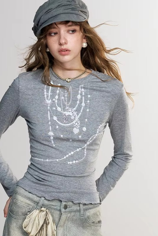 Women's Gray Long Sleeve T-Shirt with Layered Pearl Necklace Print, Casual Crew Neck Top for Daily Wear