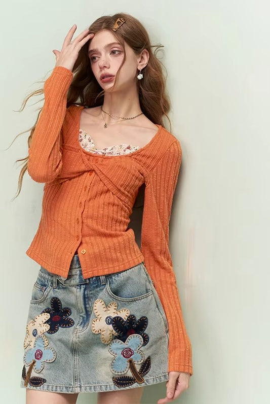 Women's Two-Tone Knit Sweater with Floral Patch & Lace Trim, Slim Fit Cardigan, Cute Tops for Spring